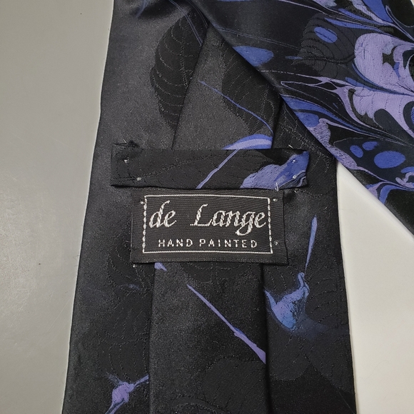 Like New Hand Painted 100% Silk Tie Cravat by De Lange Black Purple Abstract - Picture 4 of 7